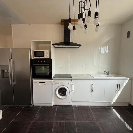 Dans Maison
