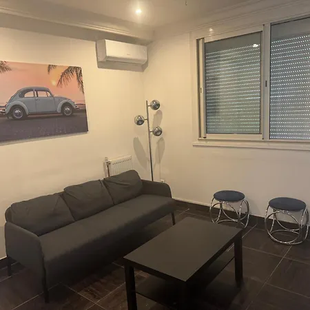Dans Maison Apartment *